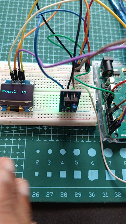 Arduino With TCRT5000 Sensor #arduino #arduinoproject #diyarduino #arduinotutorial #oleddisplay