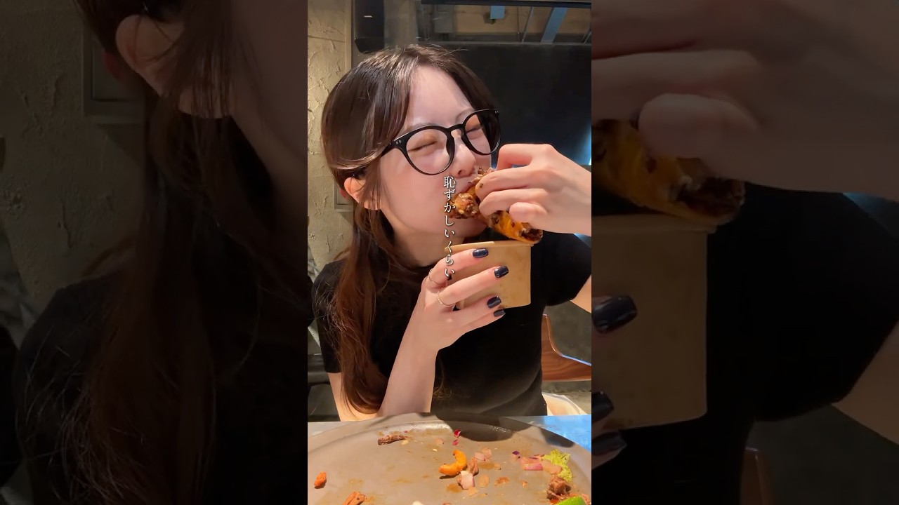 手づかみで食べる飲めるタコス✨