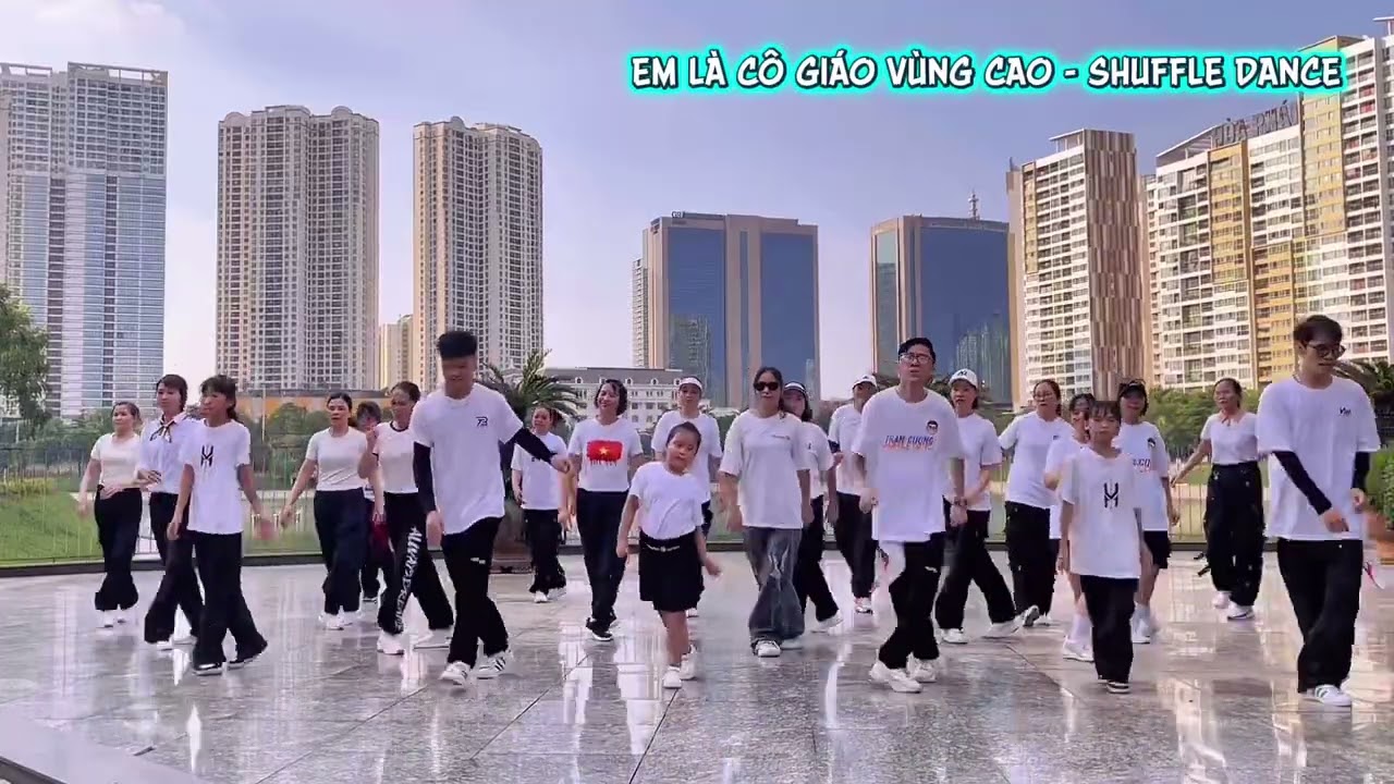 Em là cô giáo vùng cao - Shuffle Dance đồng diễn 