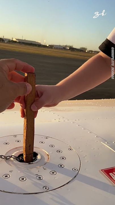 4 year-old learns how to pilot a plane! 🤯😍