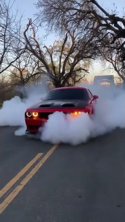 Hellcat Challenger Redeye burnout & whine 🔥🔥🔥🔥