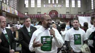 Mayor Nutter participates in the 2011 MLK Day of Service