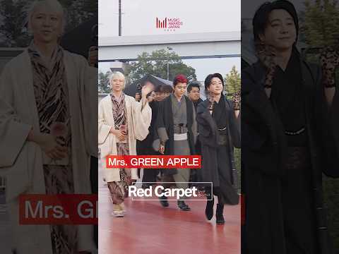 Mrs. GREEN APPLEがレッドカーペットに登場！｜MUSIC AWARDS JAPAN 2026