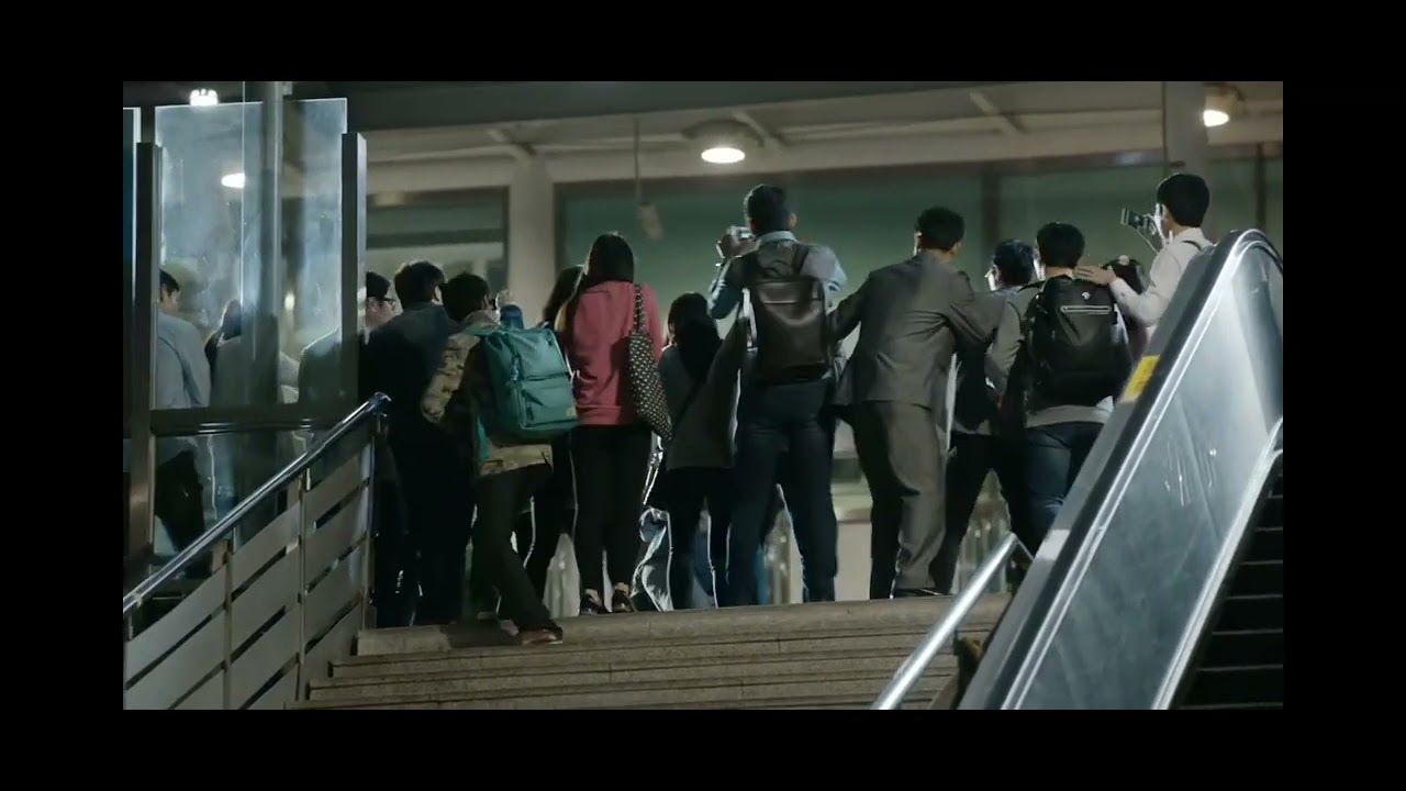 🚨The Zombie Ride You’ll NEVER Forget! | Train to Busan 😱