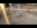 Cómo hacer un piso de micro concreto de 1.5 cm en acabado pulido encerado