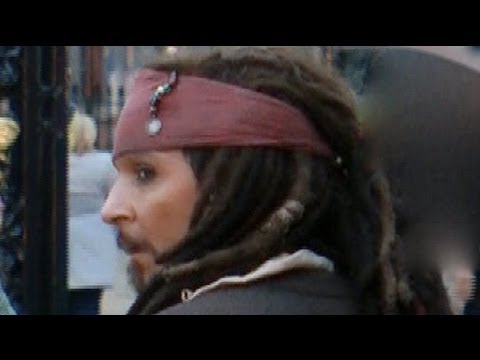 Pirates of the Caribbean 4 Johnny Depp his stunt double as Captain Jack Sparrow and background artists in costume leaving the film set of POTC 4 On Stranger Tides after another day hard work. Look behind the scenes. Name of the stunt double is Chris (Christopher) Leps. Filmed on Old Royal Naval College grounds in Greenwich London England UK. POTC 4 released in May 2011. More premiere footage: youtu.be Visit the Pirates 4 filmset in Greenwich: youtu.be PenÃ©lope Cruz footage: youtu.be Johnny Depp footage: youtu.be AKA A Karib-tenger kalÃ³zai: Ismeretlen vizeken Karibis Zghvis Mekobreebi: Utskho Napirebze Karibu piratai: ant keistu bangu Lithuania POTC 4 PairÃªtsu obu karibian: Inochi no izumi Piraci z KaraibÃ³w: Na nieznanych wodach Piratas das CaraÃ­bas por Estranhas MarÃ©s Piratas del Caribe: En mareas misteriosas Piratas do Caribe: Navegando em Ãguas Misteriosas Pirates 4 Pirates des CaraÃ¯bes - La fontaine de jouvence Pirates of the Caribbean - Fremde Gezeiten Pirates of the Caribbean: I frÃ¤mmande farvatten Pirates of the Caribbean: Vierailla vesillÃ¤ Pirati dei Caraibi: Oltre i confini del mare Pirati s Kariba: Nepoznate plime