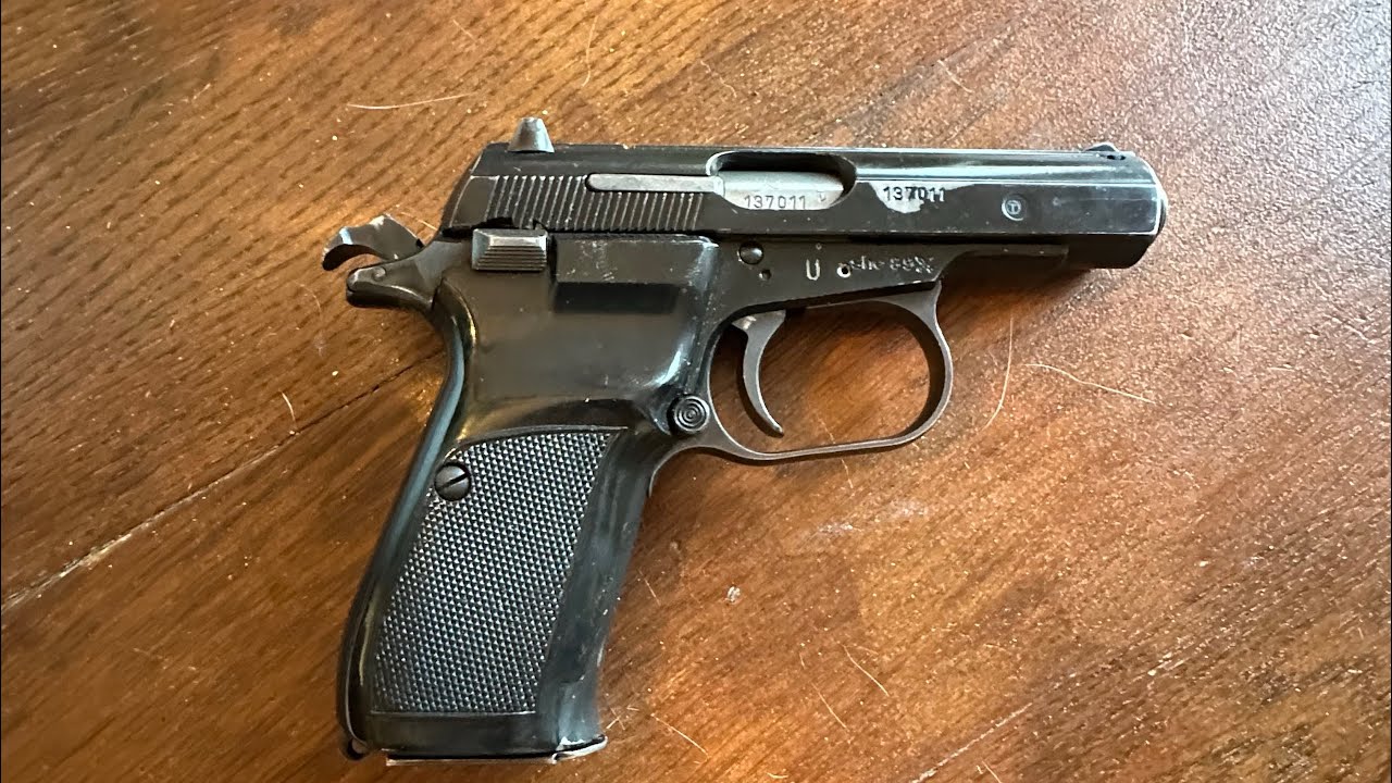 Обзор армейского пистолета CZ 82 (Vz. 82) | 9-мм Макаров на стрельбище