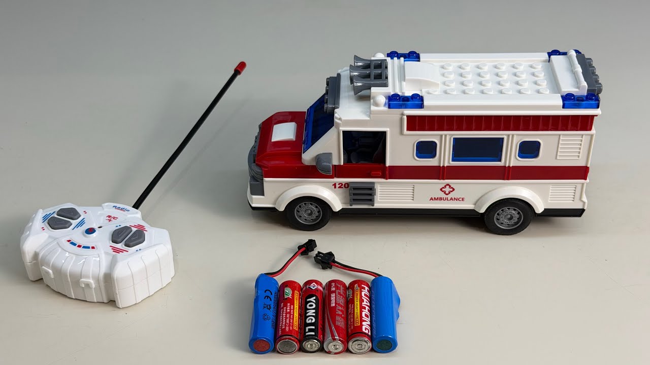 Unboxing RC Spider-Man transforming car, RC medical ambulance,RC alloy bulldozer, 3D gear police car