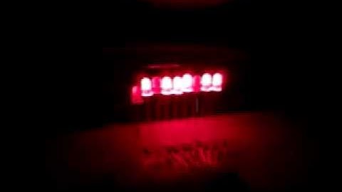 ATmega8515 бинарный счет +/-