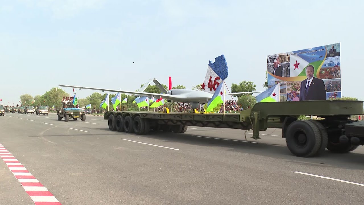27 juin: Défilé des troupes motorisé