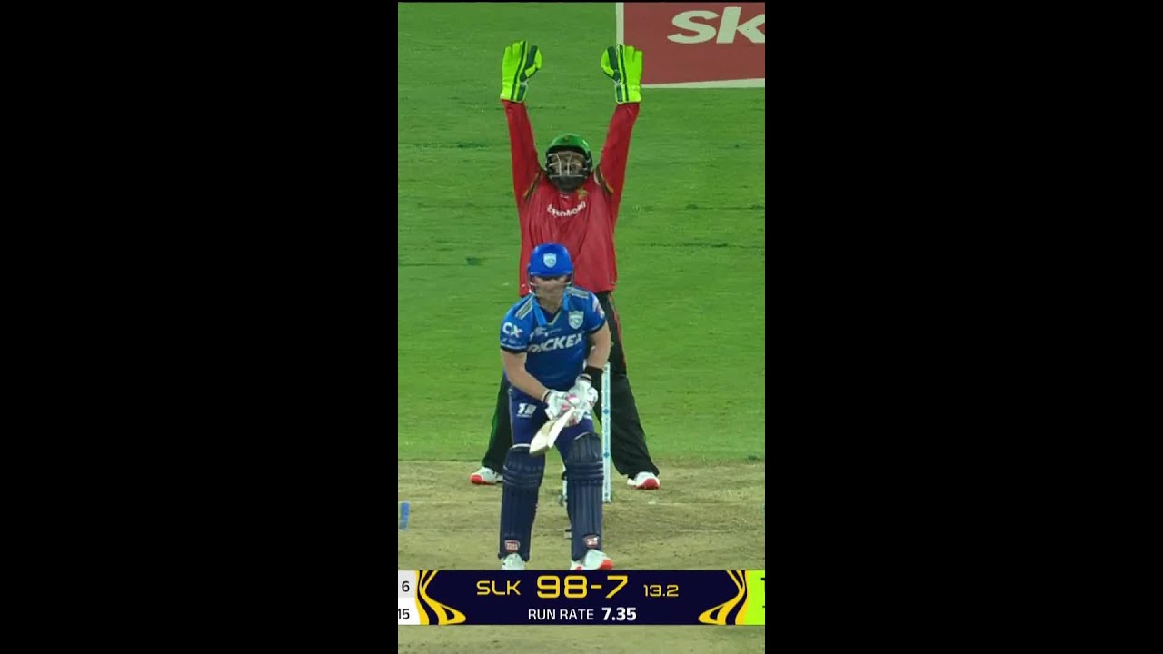 Imran Tahir's MAGICAL spell! 🔮