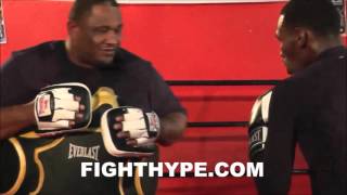 Celebrity ROBERT EASTER PUTS IN WORK DURING MEDIA WORKOUT AHEAD OF RETURN ON BRONER VS. ALLAKHVERDIEV CARD Wealth
