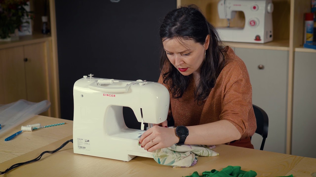 DIY - Pantaloni scurti dupa tipar Burda - SINGER ROMANIA