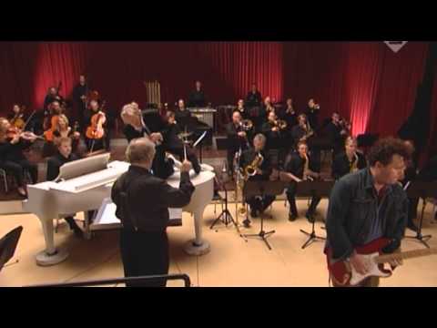 2005 - Freek de Jonge met Daniel Lohues en Metropole Orkest - Aandacht