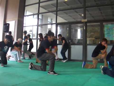 101114大會舞-13校17社聯合熱舞迎新2.MP4