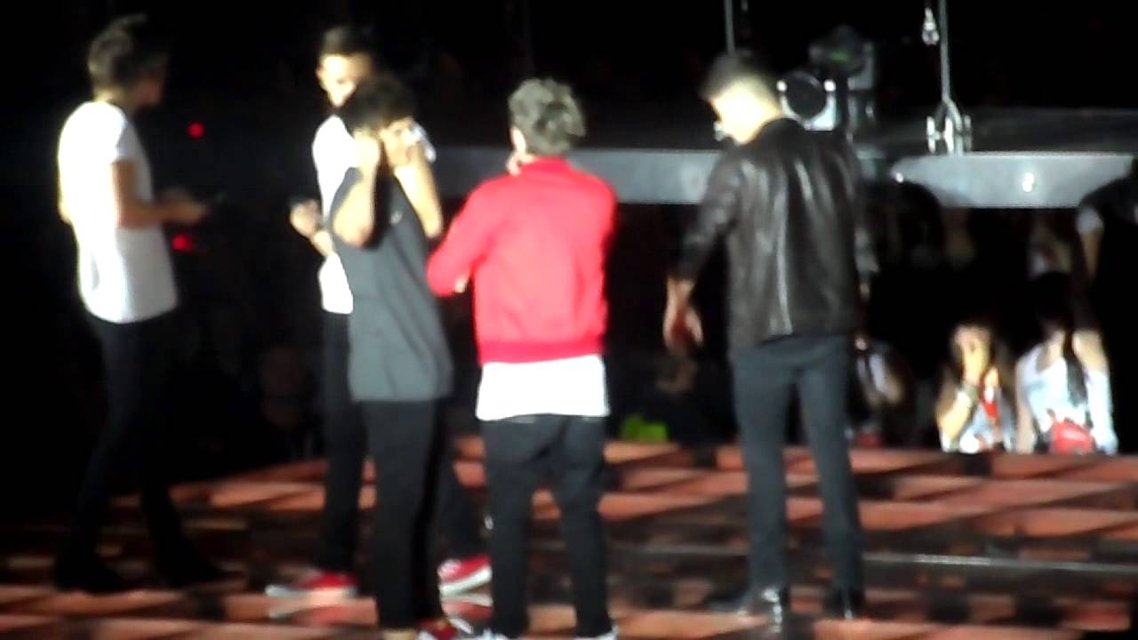 Harry & Liam doing an Irish accent and Niall doing a London accent