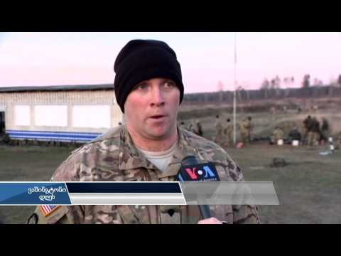 უკრაინელი ჯარისკაცები პირველადი დახმარების აღმოჩენას სწავლობენ