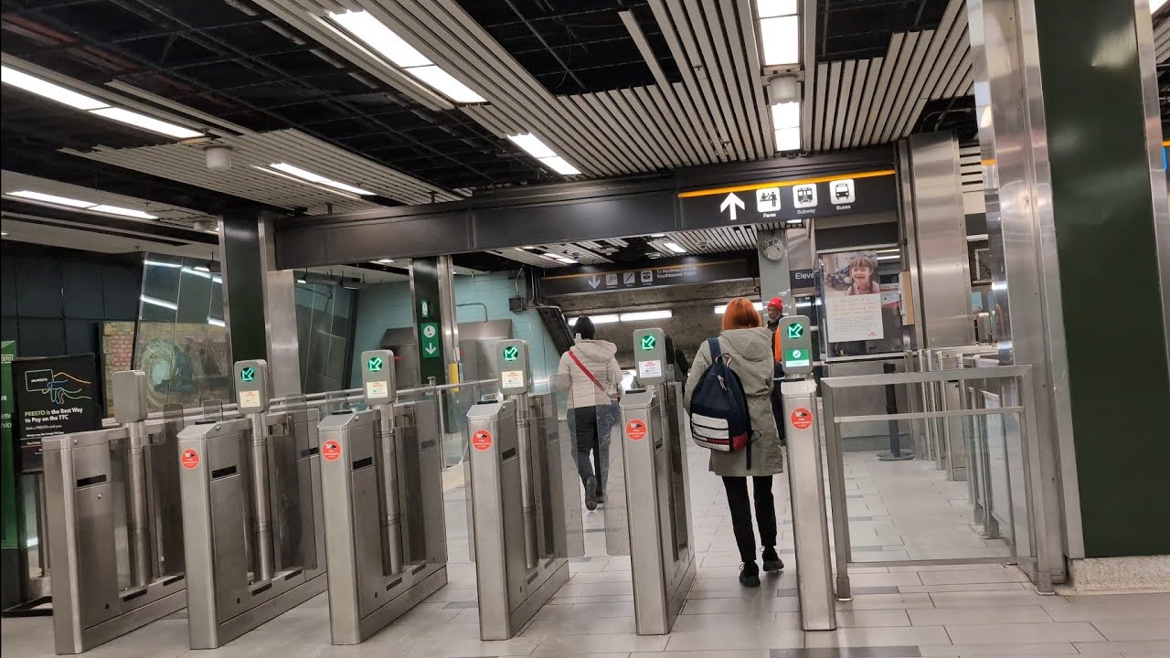 TTC York Mills Subway Station Tour + Walkway to Yonge Street