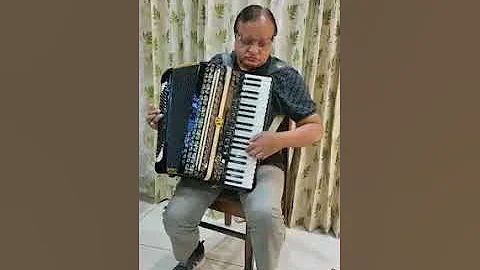 "Chalo Ek Baar Phir se, Ajnabi Ban Jayein Hum Dono" (Accordion cover)  Film:- "Gumraah"