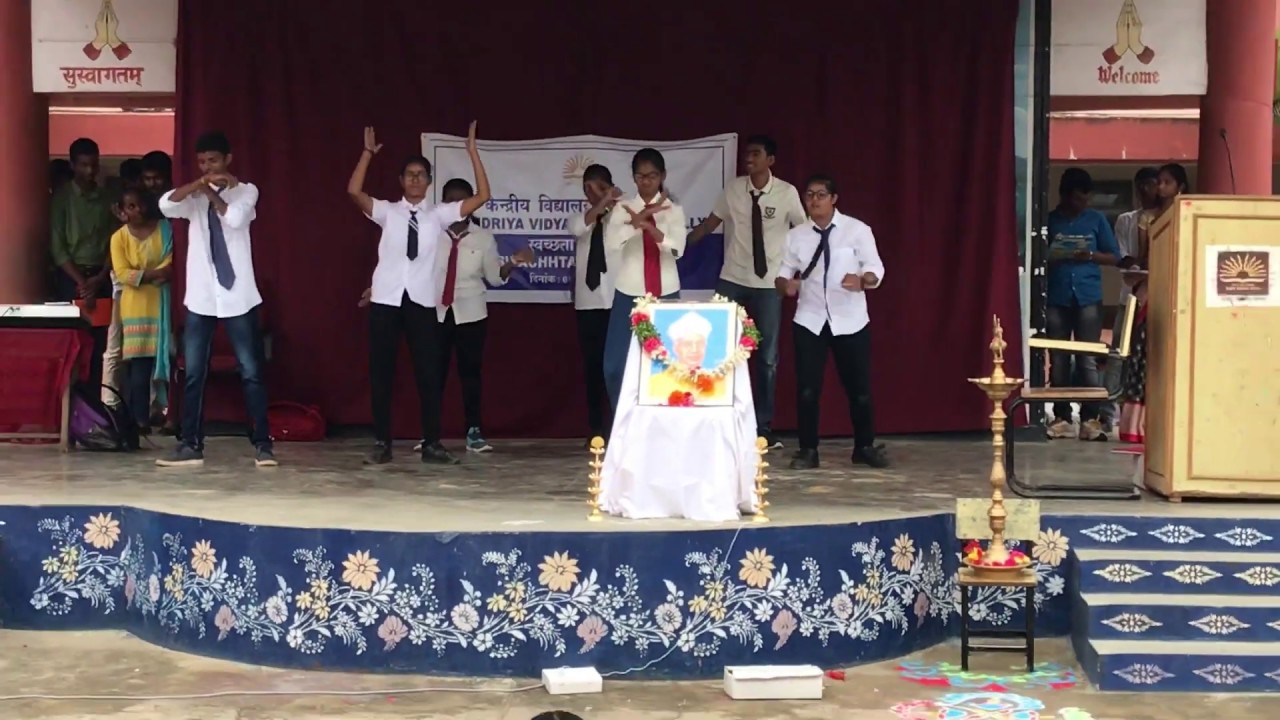 DANCE BY CLASS XI STUDENTS PART-2/4 - YouTube