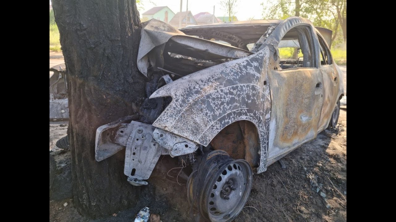 Логан 2 авария