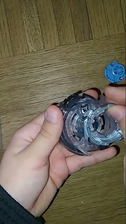 Beyblade Doomscizer d6 бейблэйд думсайзер - YouTube