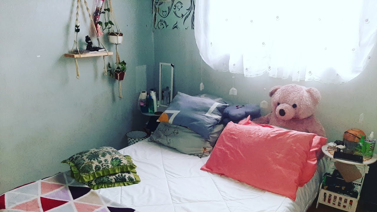 BEFORE AND AFTER CLEANING OUR BEDROOM!! - YouTube
