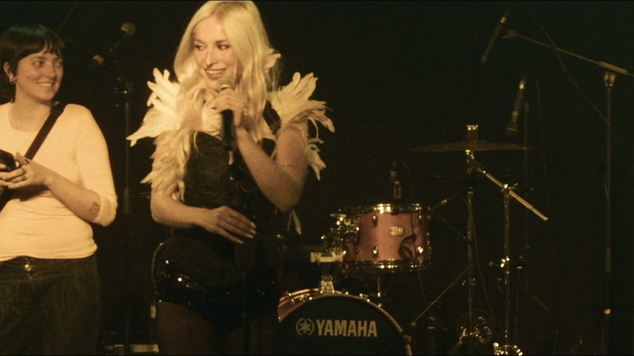 Watch Olivia Stone - TOO LATE (clip participatif) on YouTube Watch Olivia Stone - TOO LATE (clip participatif) on YouTube