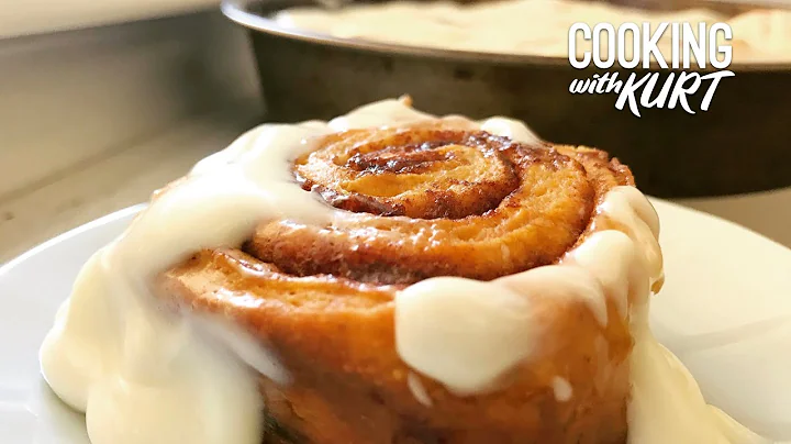 Pumpkin Cinnamon Rolls: Perfect Fall/Halloween Tre...
