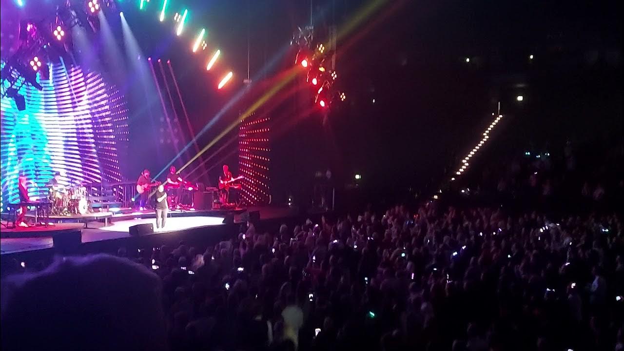 Kerstin Ott Konzert Hamburg 2.12.21. Regenbogenfarben YouTube