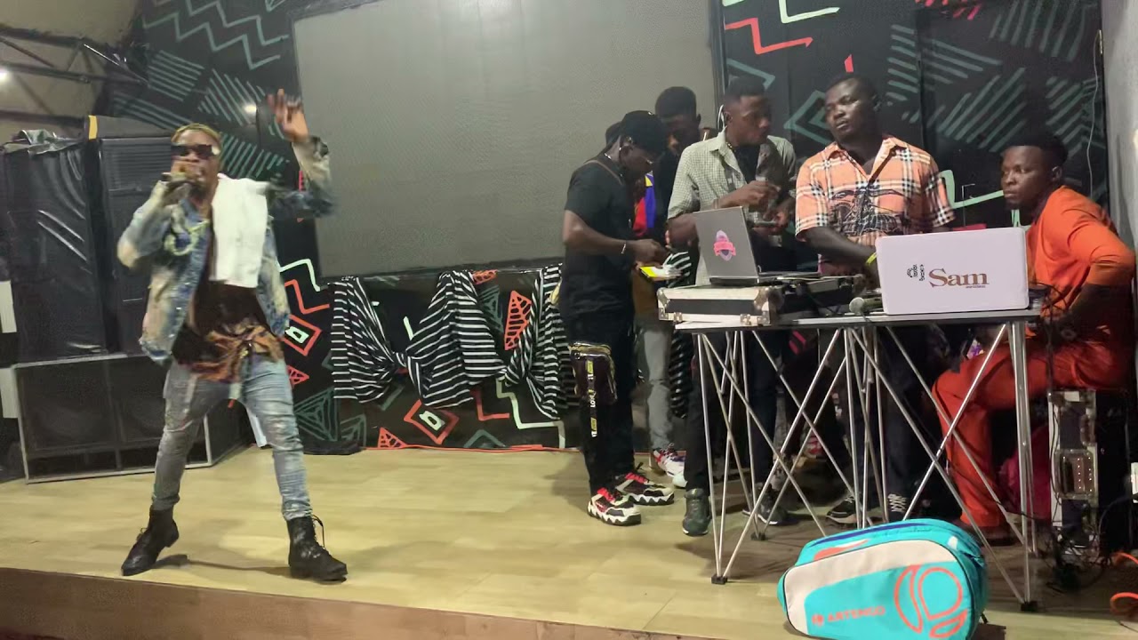 Malex Betaboi live performance in Lagos