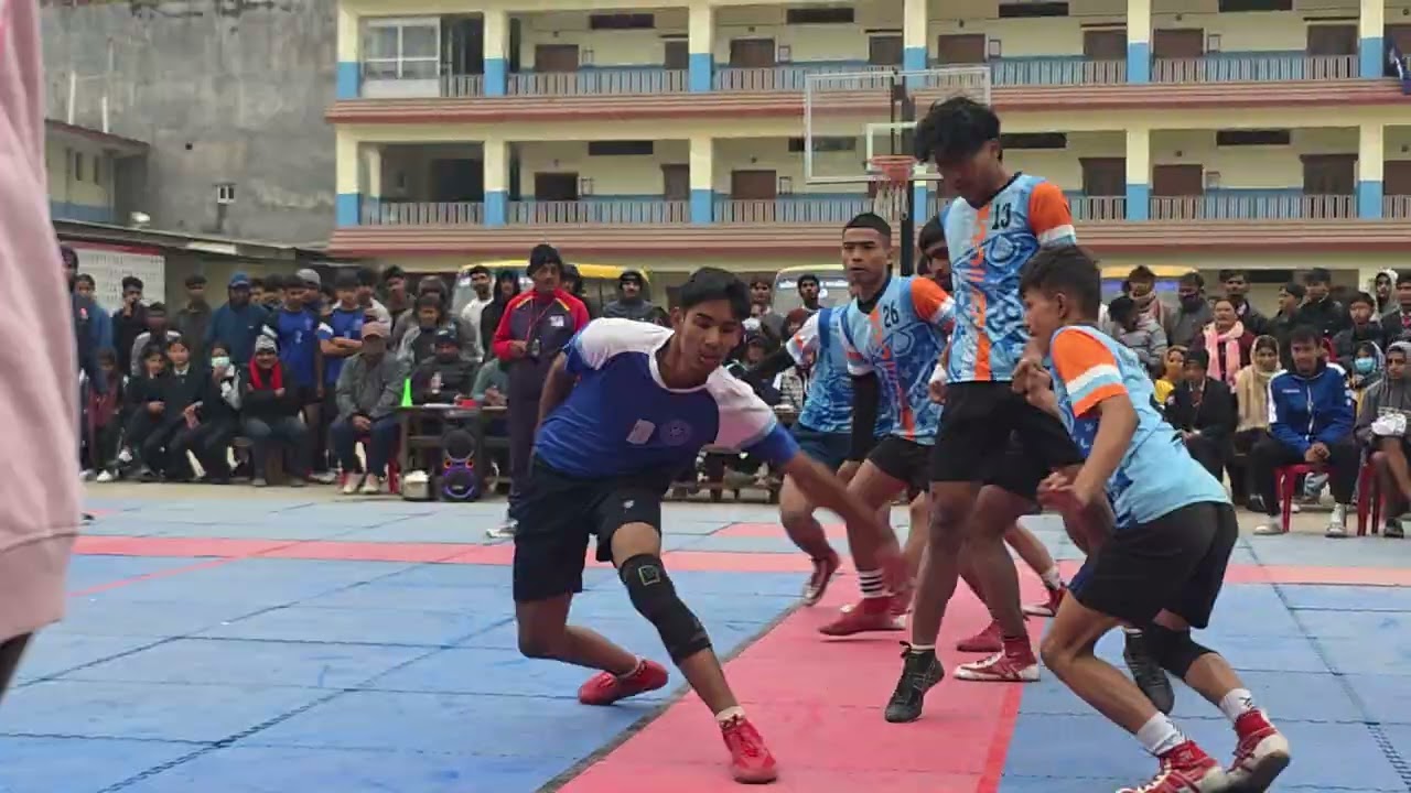 अहिलेसम्मकै खतरा कबड्डी omg 🙄