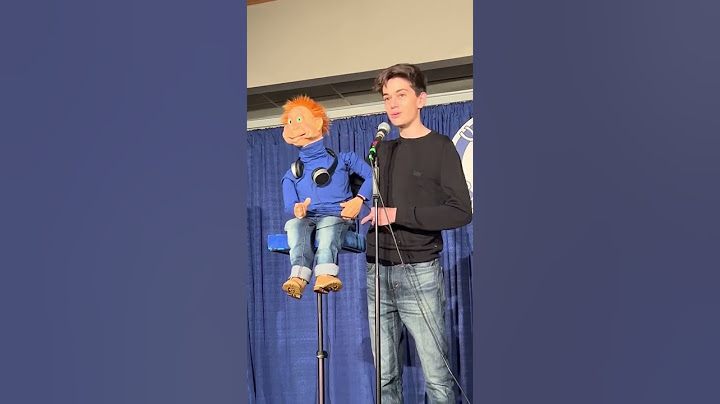 Chris Flirting!🧑🏼‍🦰😂 #shorts #funny #puppet