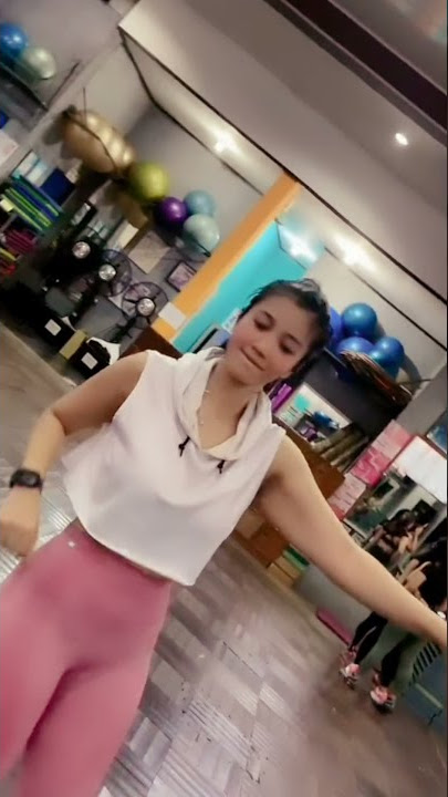 HOT MAMA LAGI SENAM