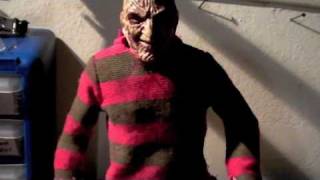 REVIEWS:NECA remake glove, Cinema of Fear Dream Warriors figure, and More!