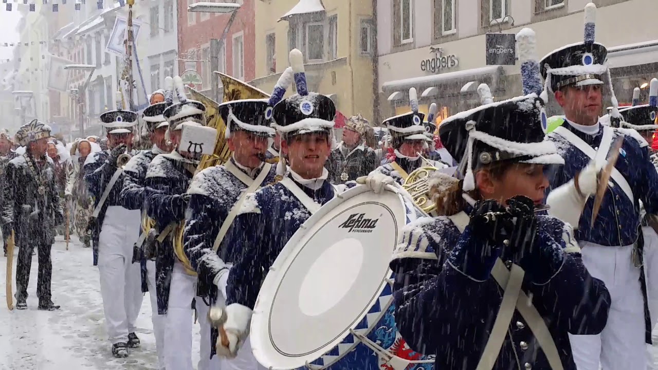 Villinger Fasnet im Schneetreiben