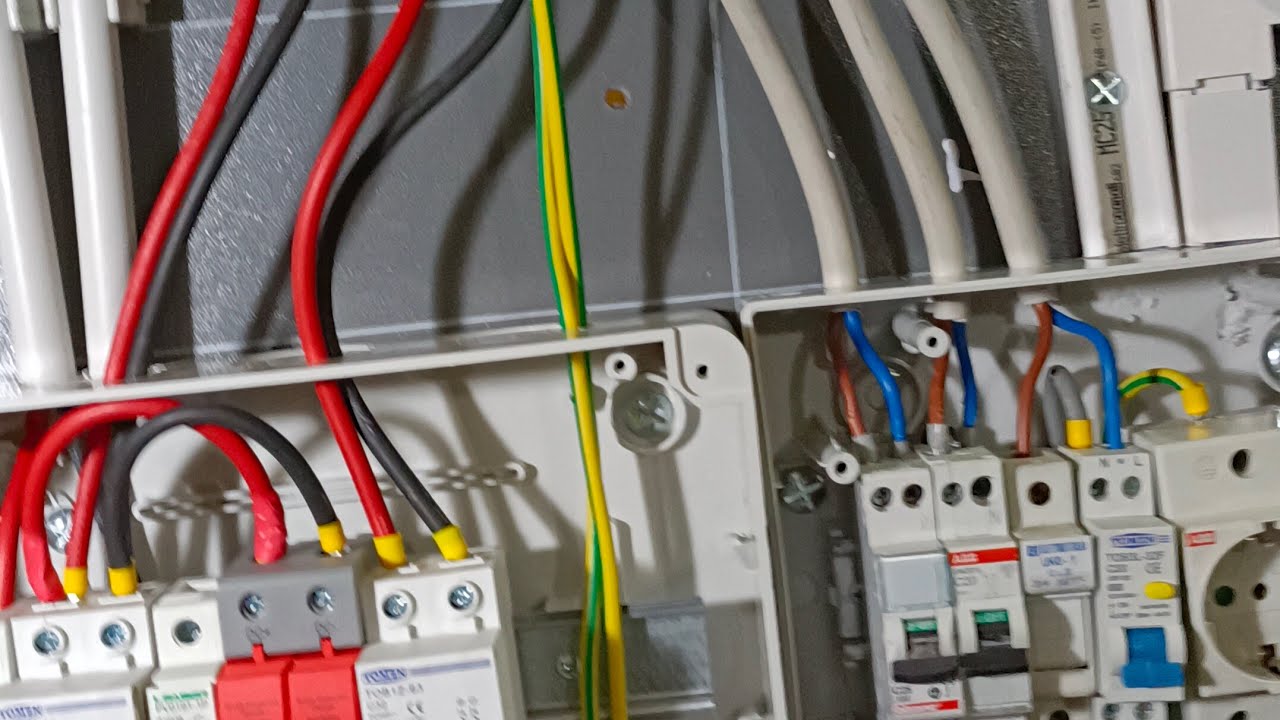 32 VIDEO montaggio fili per inverter ibrido 10.2KW