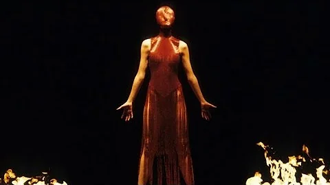 ALEXANDER MCQUEEN FALL/WINTER 1998 THE JOAN COLLEC...