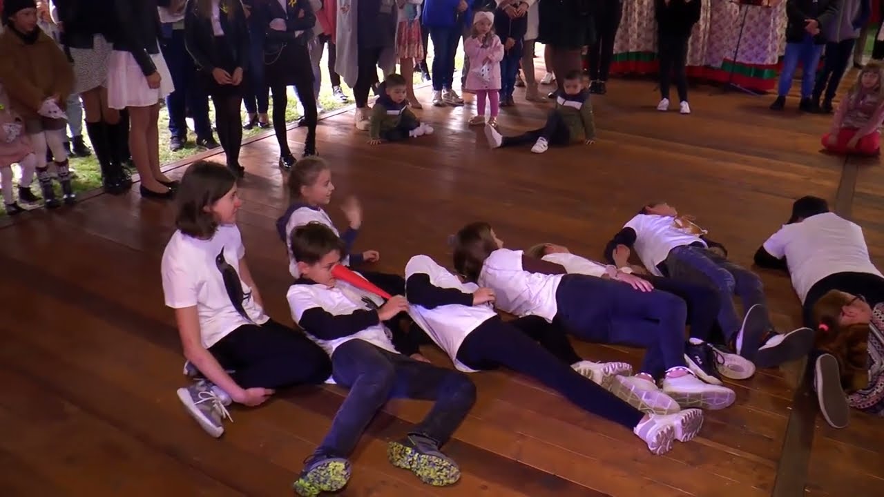 #RZEPKA wiersz J. Tuwima w inscenizacji uczniów Szk. Podst.  nr 2 im.  Cz.  Niemena w Korfantowie