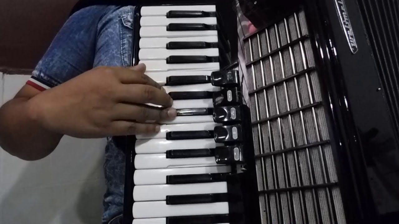 ACORDEON DE TECLAS PARA PRINCIPIANTE ESCALAS ESCALA DE SI BEMOL
