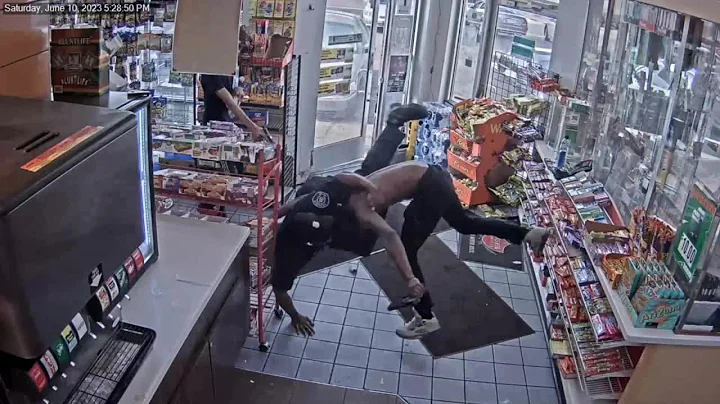 Surveillance video shows Detroit officer ambushed at gas station - DayDayNews