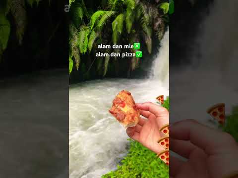 pizza di tengah alam, rasanya 3x lebih enak sih🍕!!! #pizza #pizzalover #waterfall #nature #food