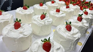 The cake is full of hidden strawberries! popular korean strawberry cake  Korean street food