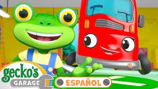 Diversión con Fiona el camión de bomberos | Garaje de Gecko | Carros para niños | Vídeos educativos