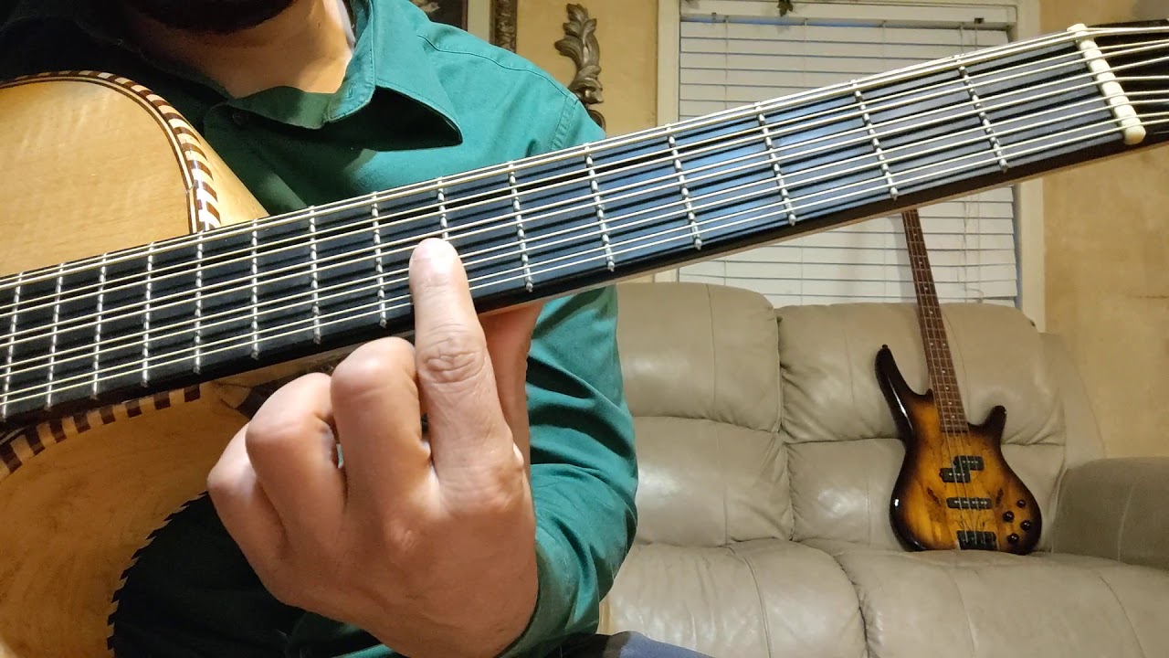 tutorial de bajo quinto cómo tocar en el tono de Do