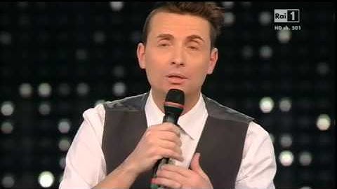 Sanremo 2015 - Angelo Pintus - Seconda serata 11/02/2015