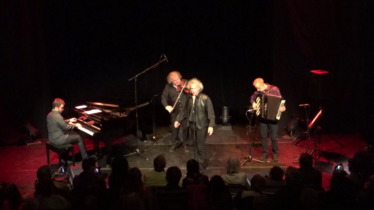 L'âge d'or, chanson de Léo Ferré, interprétée par Jacques Raulet. - YouTube