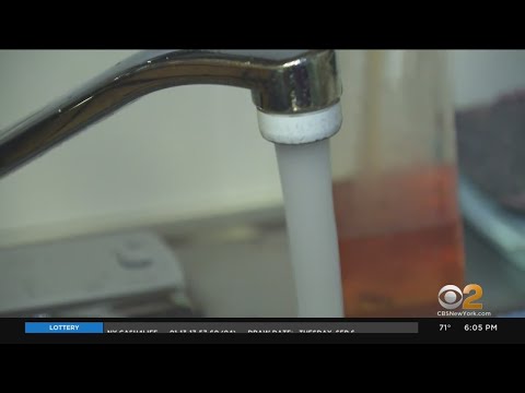 NYC public advocate slams officials' response to arsenic in tap water – CBS New York