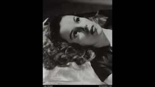 Watch Judy Garland Blues In The Night video