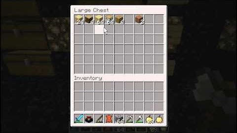 Minecraft raiding episode #1 Raiding a super rich faction